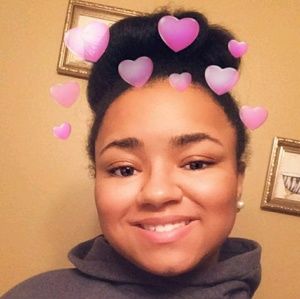 Meet your Posher, Deondra